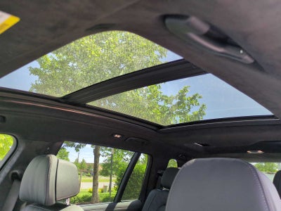 2026 BMW X7 M60i M60i