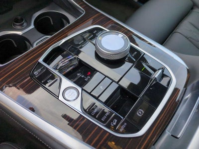 2026 BMW X7 M60i M60i