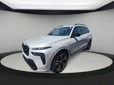 2026 BMW X7 M60i M60i