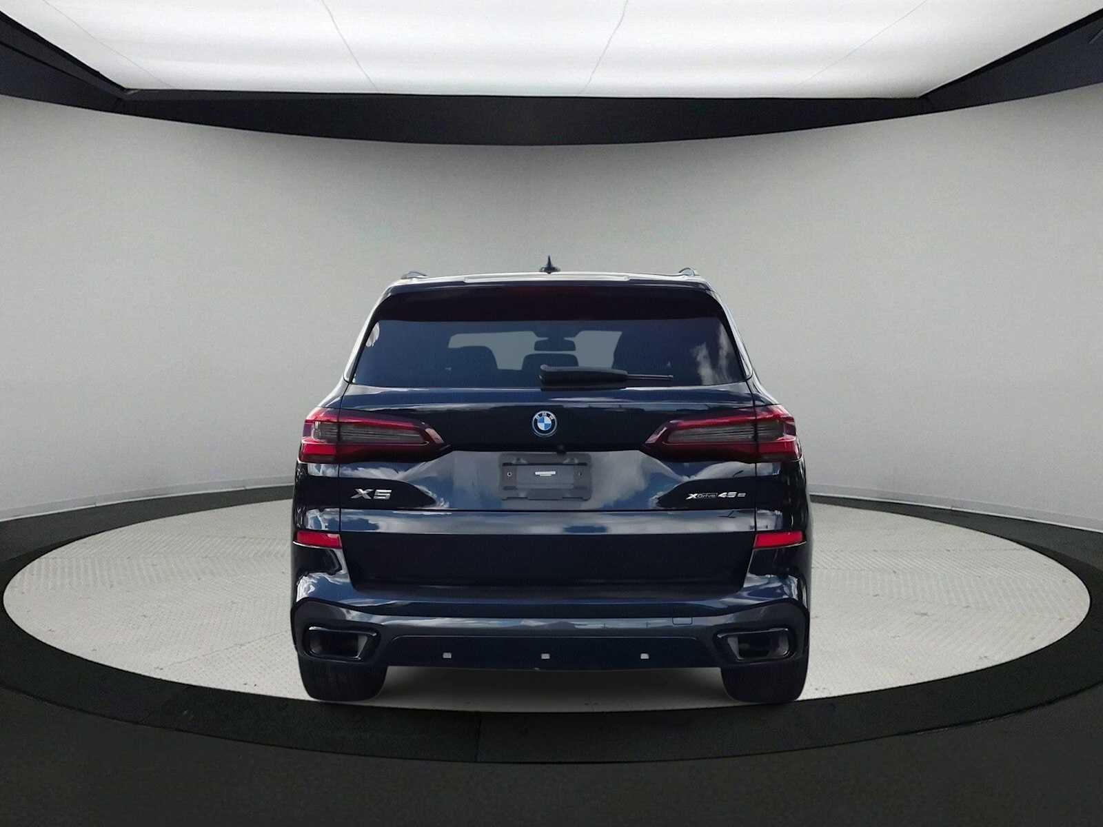 2023 BMW X5 xDrive45e