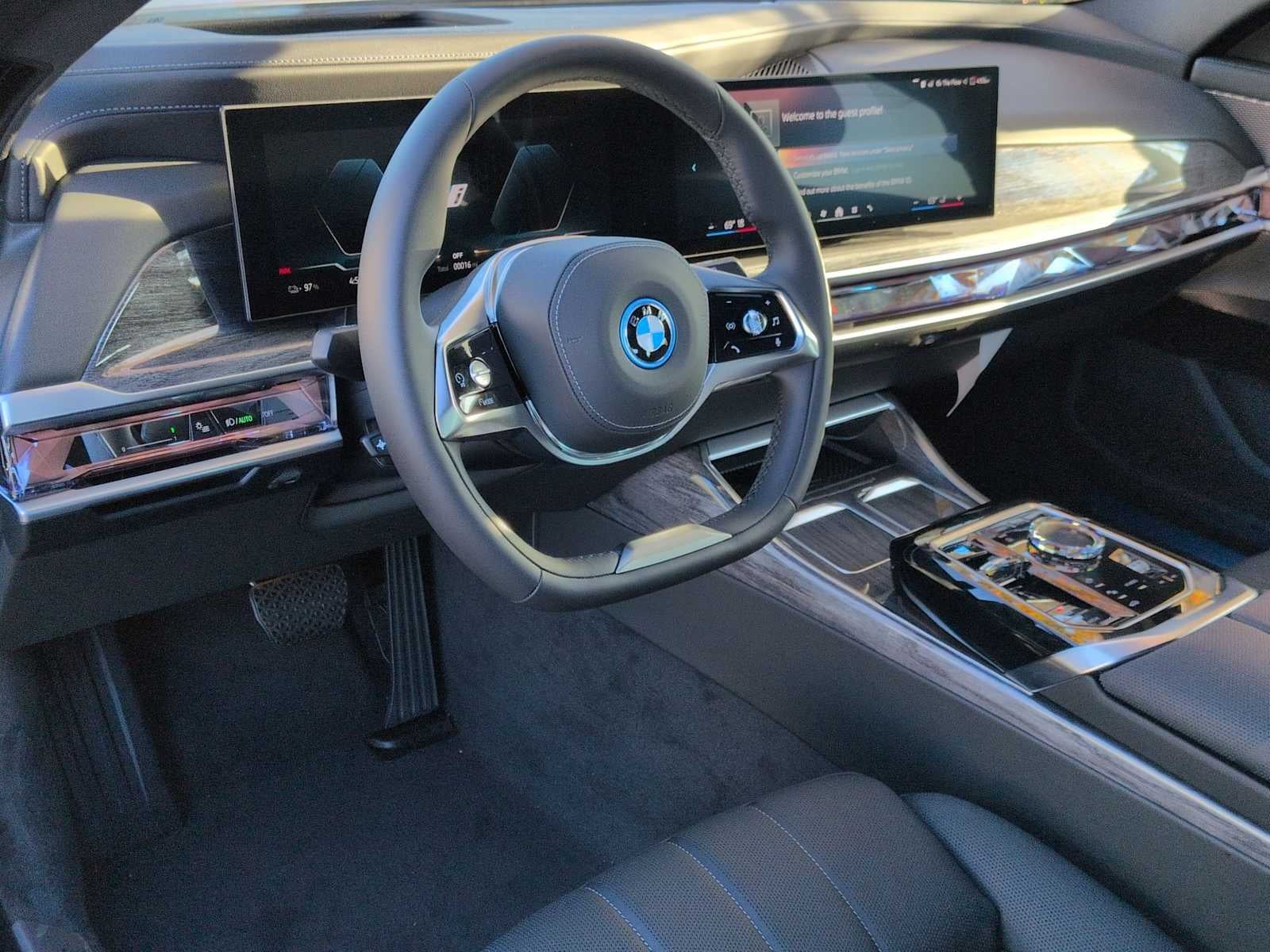 2025 BMW i7 eDrive50