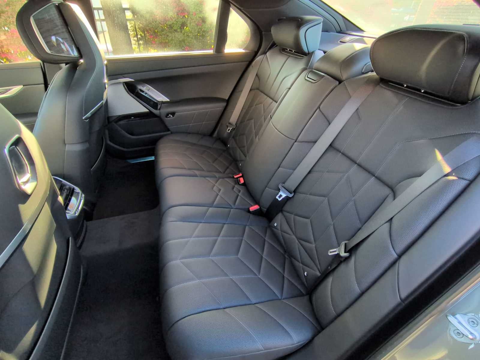 2025 BMW i7 eDrive50