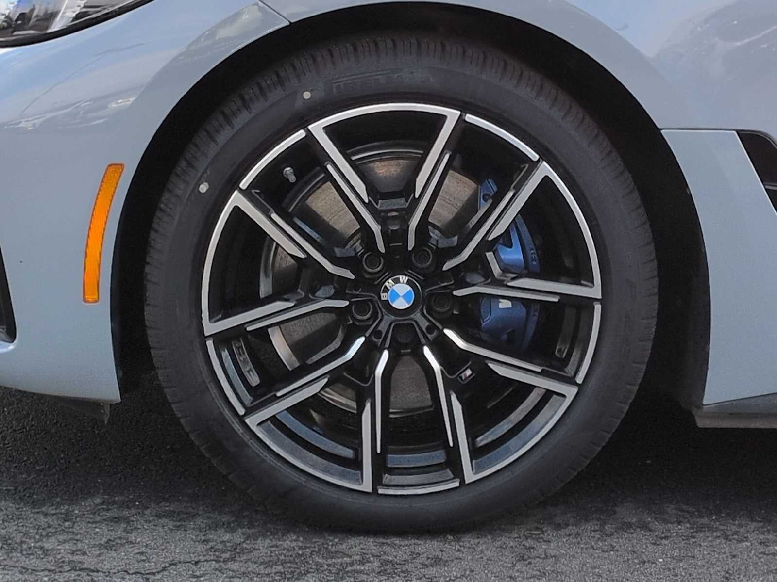 2025 BMW i4 xDrive40