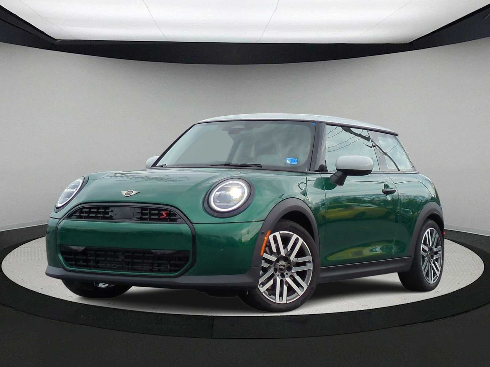 2025 MINI Hardtop Cooper S's photo