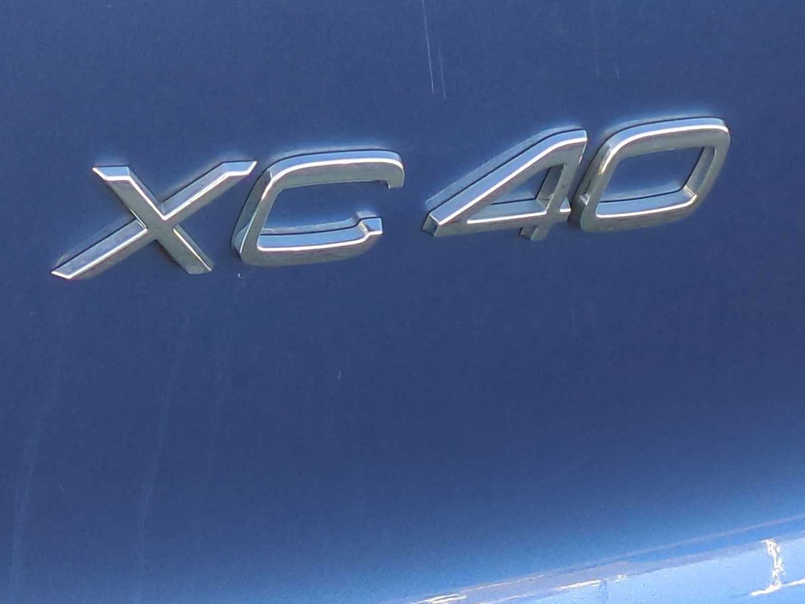 2021 Volvo XC40 Recharge P8 eAWD Pure Electric