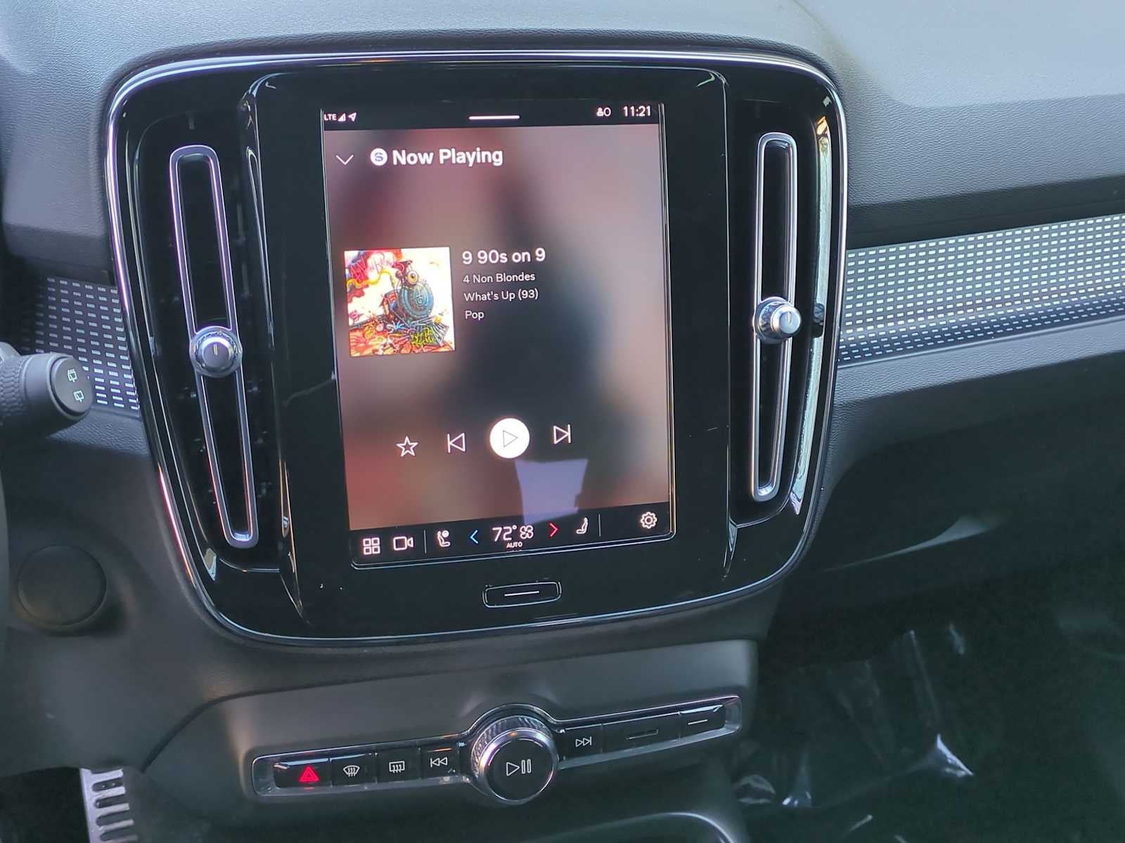 2021 Volvo XC40 Recharge P8 eAWD Pure Electric