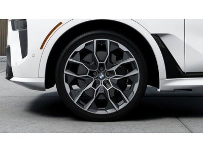 2027 BMW X7 M60i