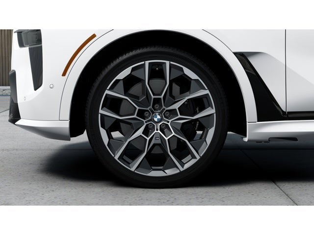 2027 BMW X7 M60i