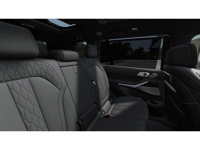 2027 BMW X7 M60i