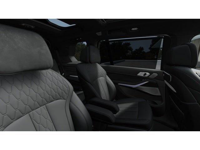 2027 BMW X7 M60i M60i