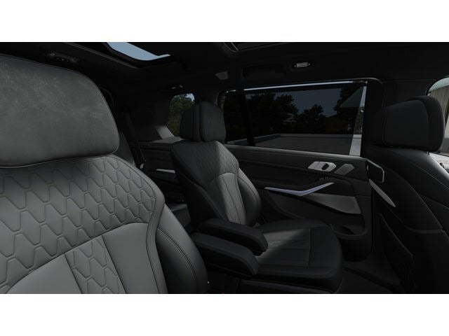 2027 BMW X7 M60i