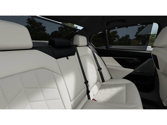 2027 BMW 5 Series 550e xDrive