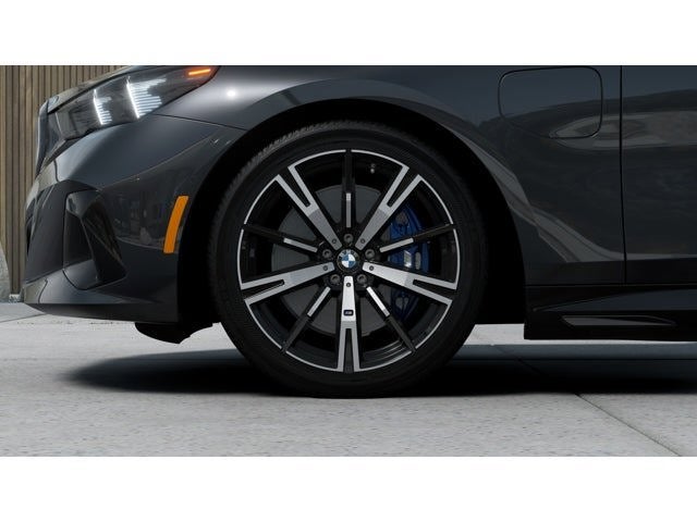 2026 BMW 550e 550e xDrive