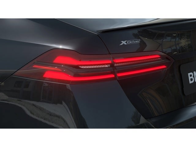 2026 BMW 550e 550e xDrive