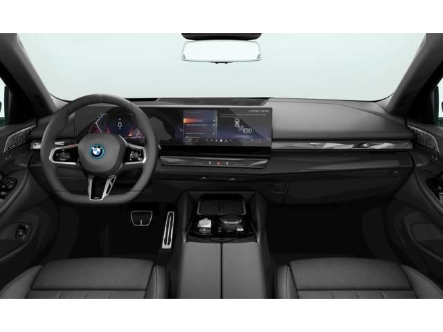 2026 BMW 550e 550e xDrive