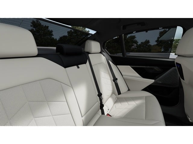 2027 BMW 540i 540i xDrive