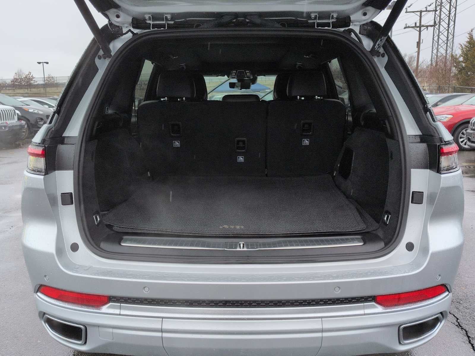 2024 Jeep Grand Cherokee Summit