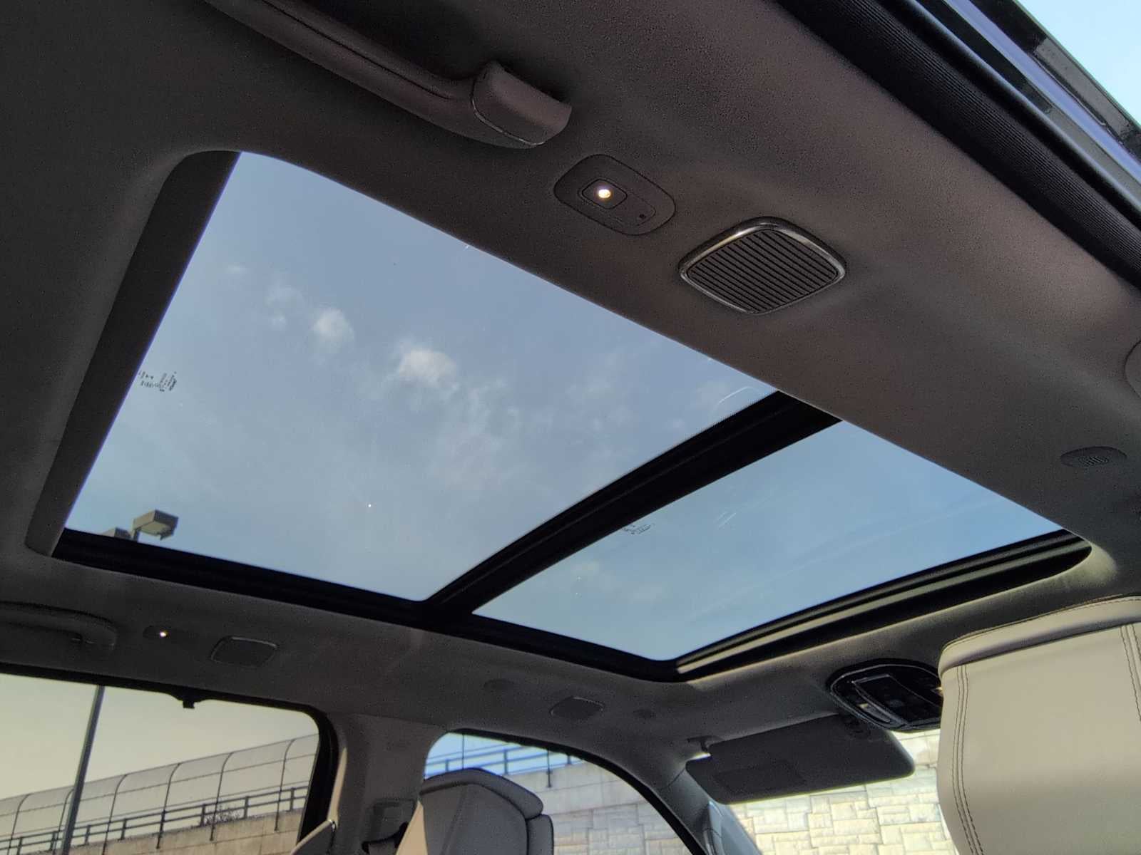 2023 Jeep Grand Wagoneer Series II