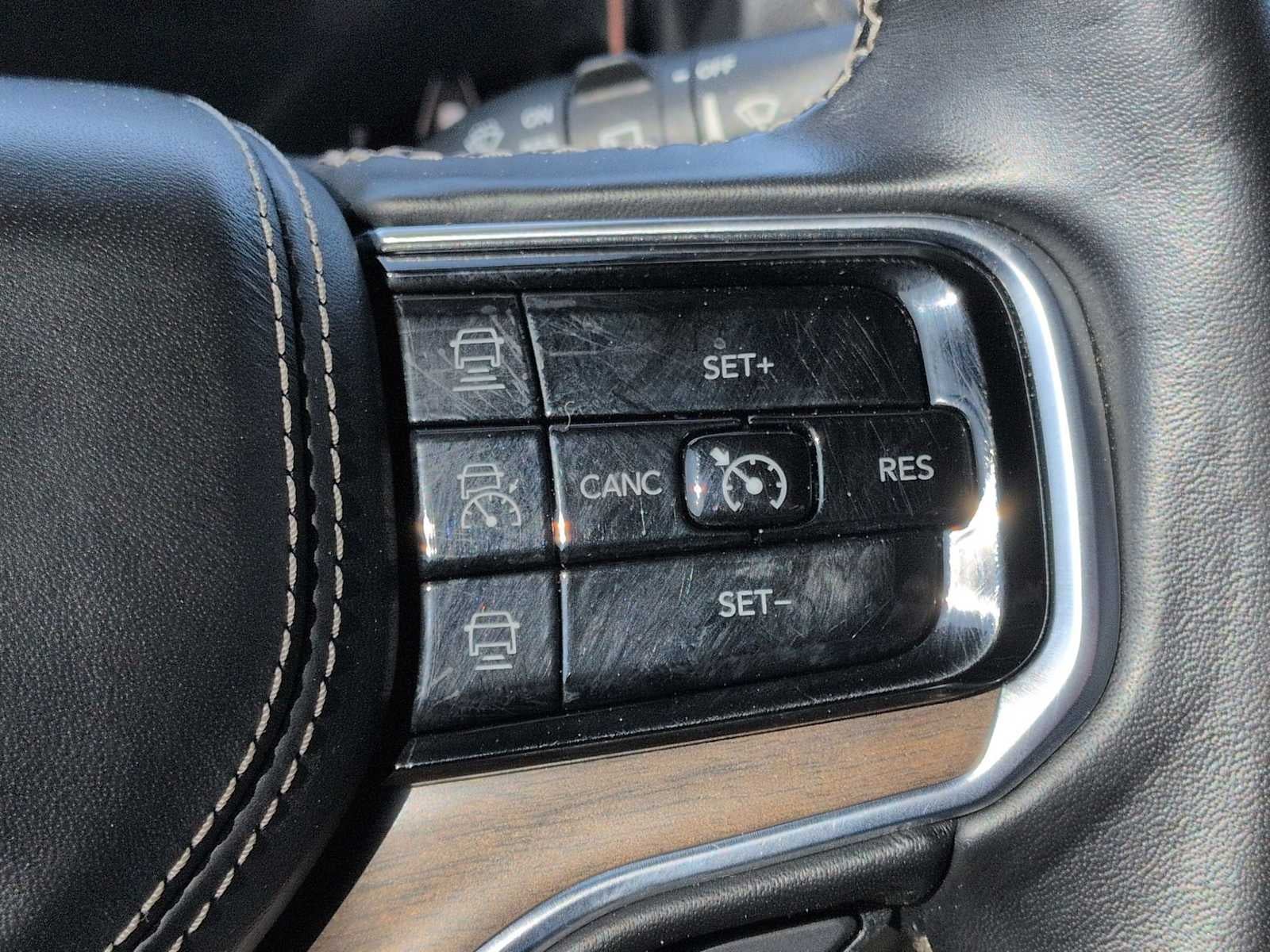 2023 Jeep Grand Wagoneer Series II