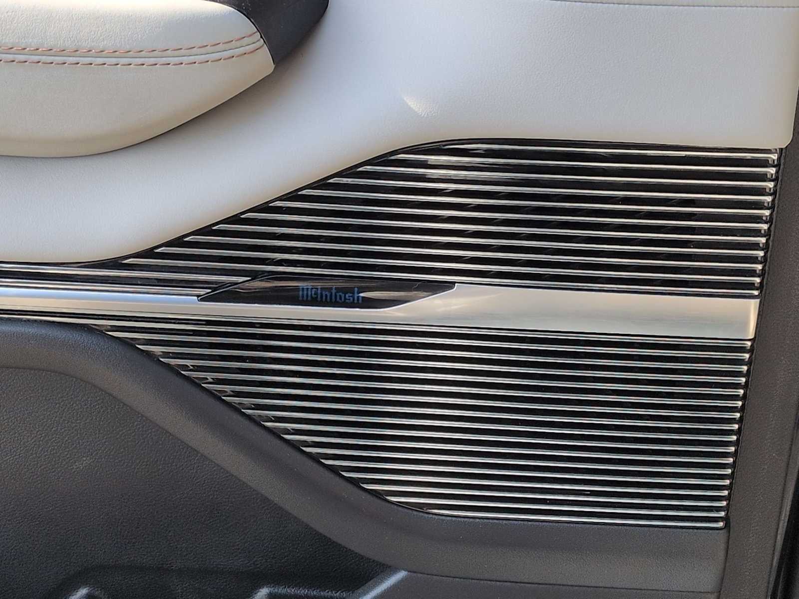 2023 Jeep Grand Wagoneer Series II