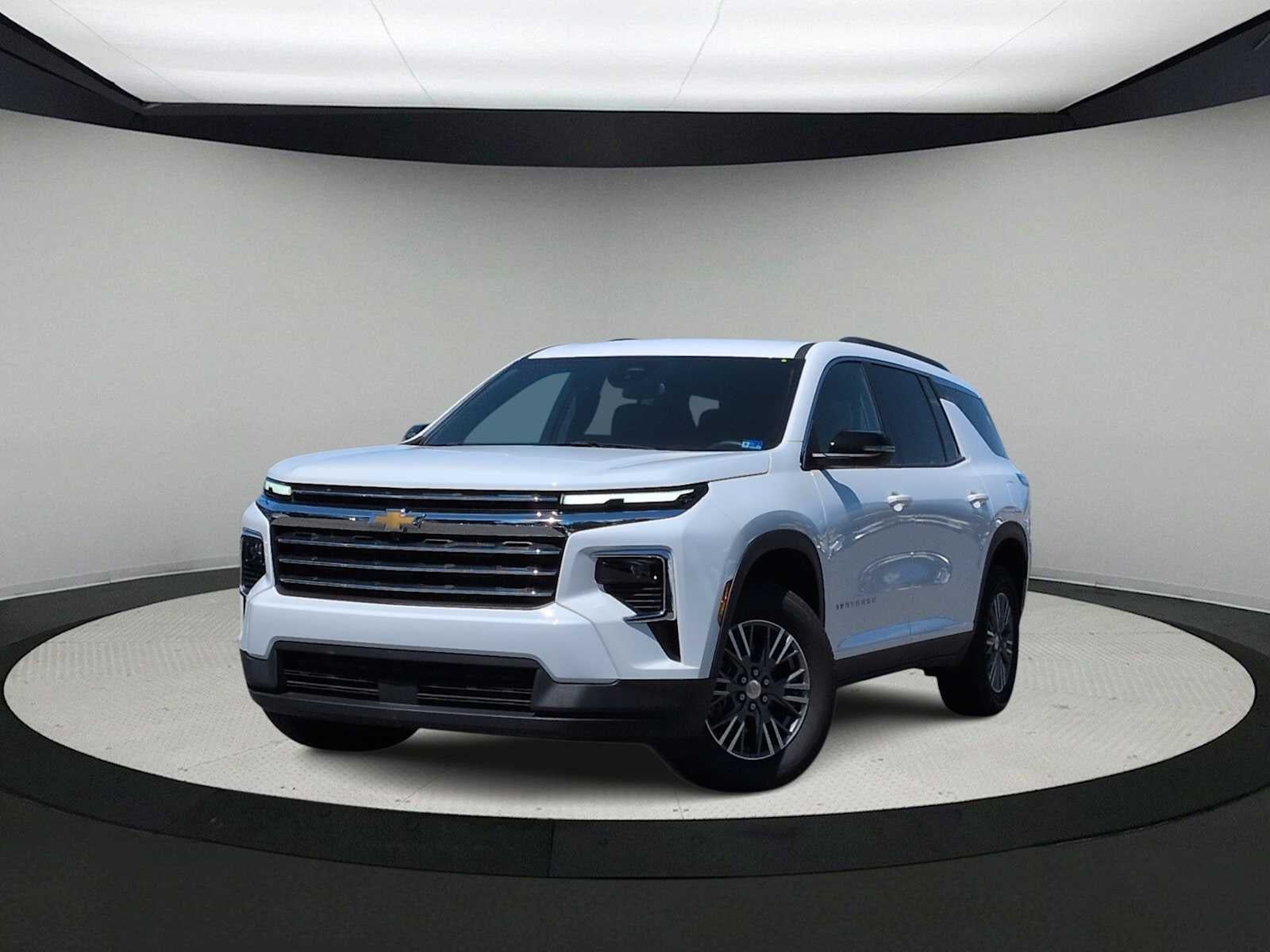 2025 Chevrolet Traverse AWD LT