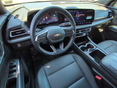 2025 Chevrolet Traverse AWD LT