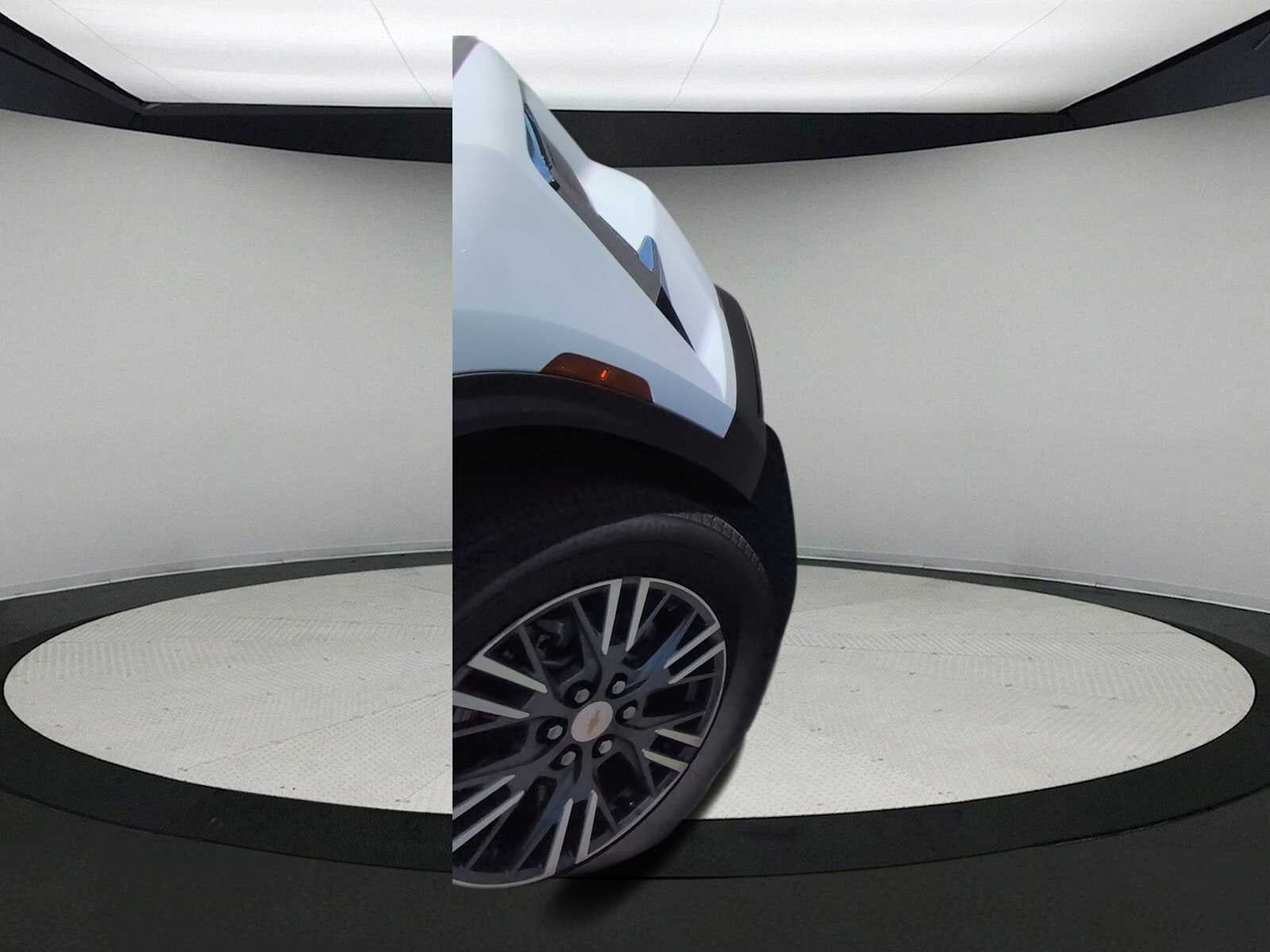 2025 Chevrolet Traverse AWD LT