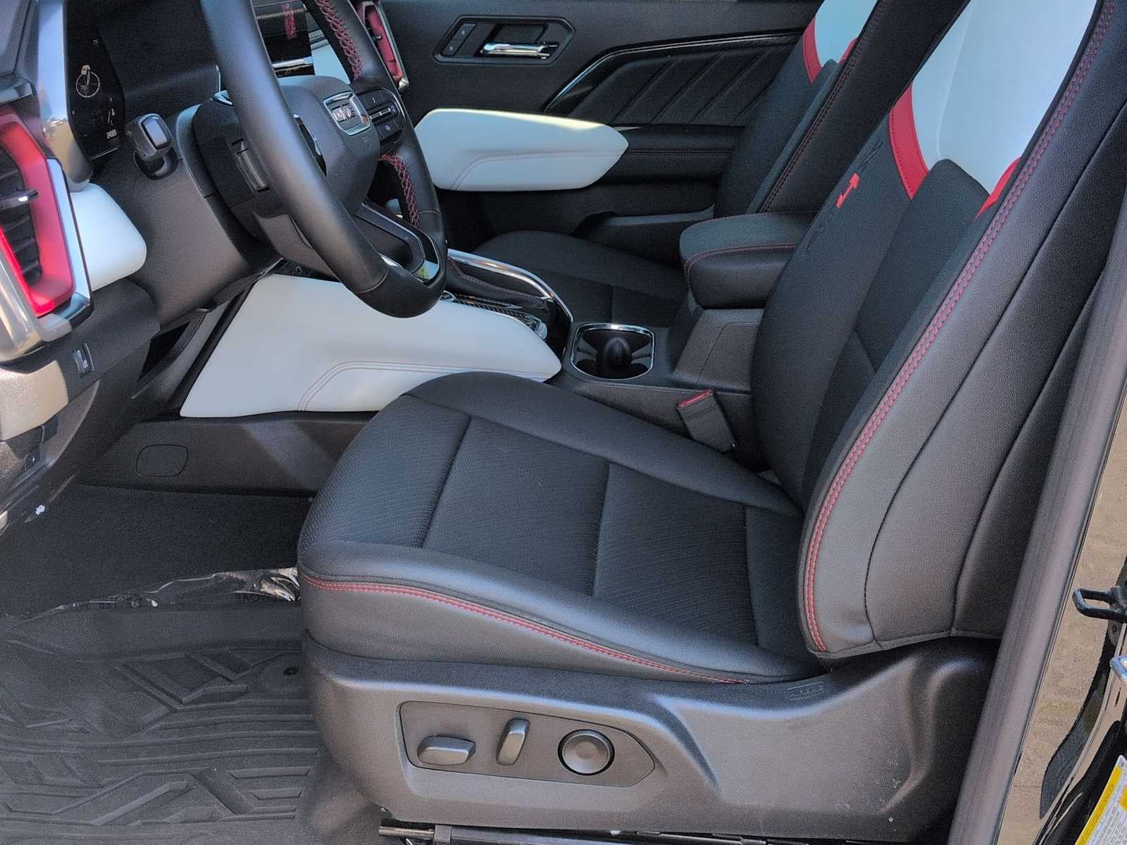 2024 GMC Canyon 4WD AT4X