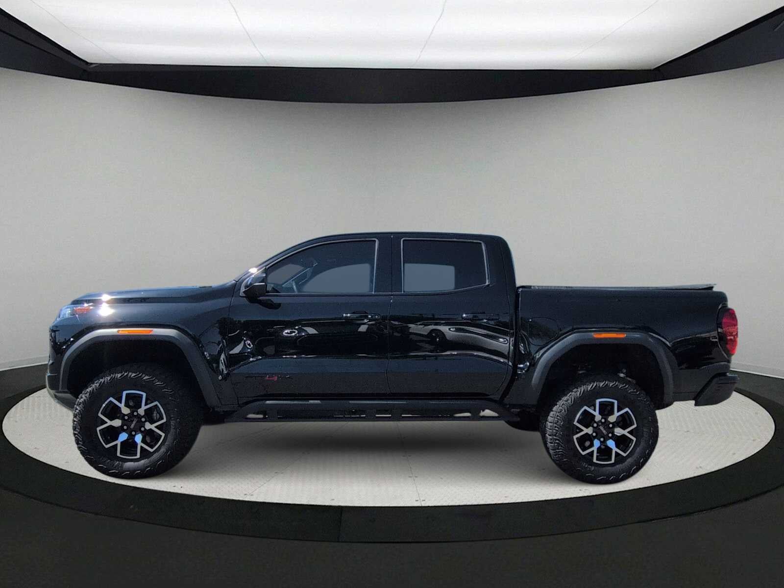 2024 GMC Canyon 4WD AT4X