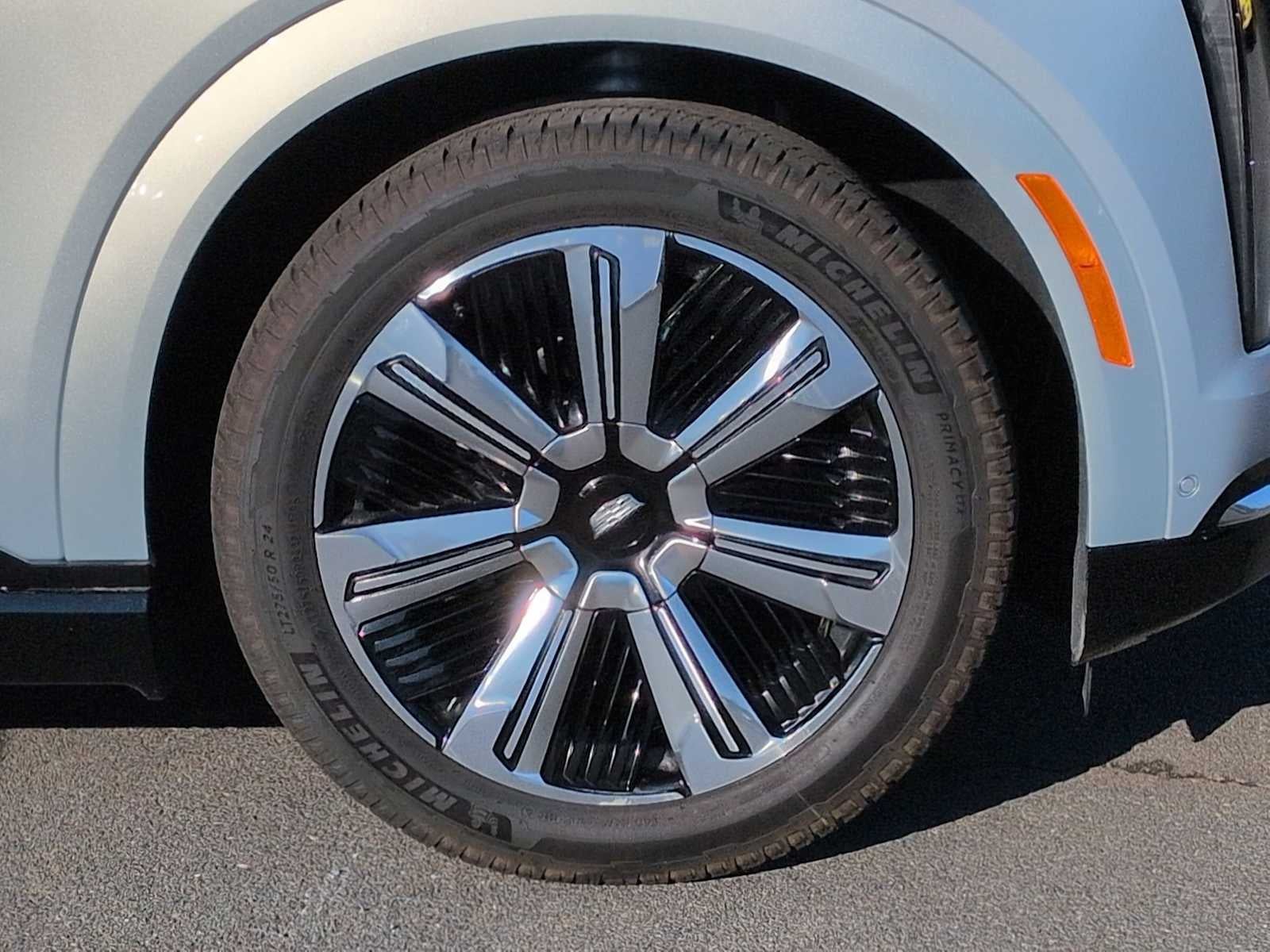 2025 Cadillac ESCALADE IQ Luxury 2