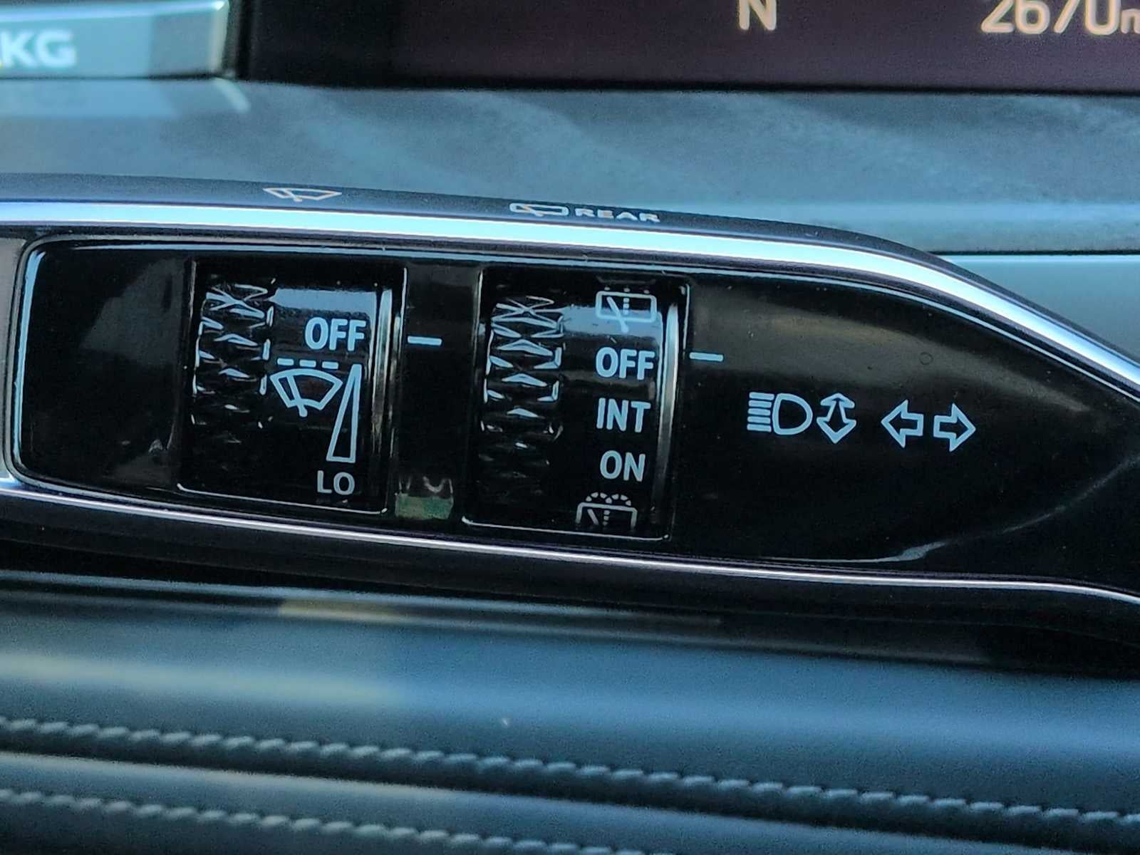 2025 Cadillac ESCALADE IQ Luxury 2