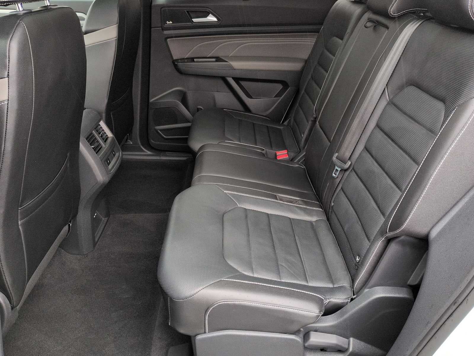 2021 Volkswagen Atlas Cross Sport 3.6L V6 SEL Premium R-Line