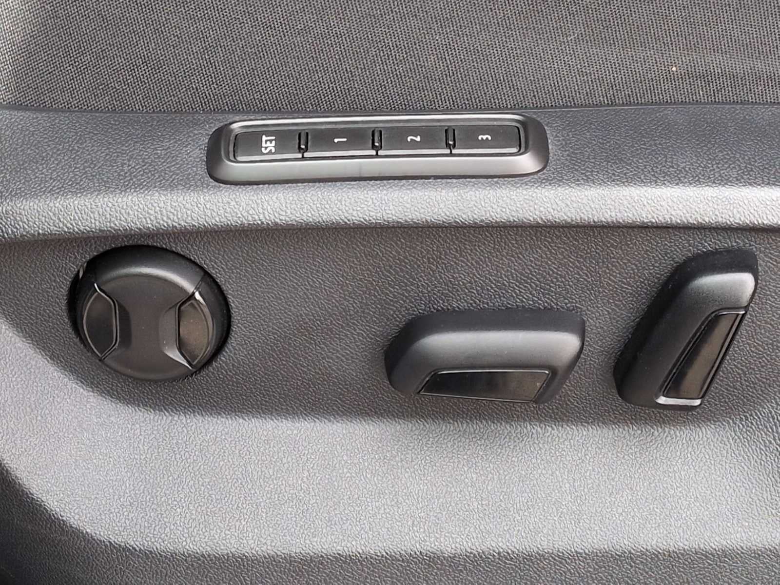 2022 Volkswagen Atlas 3.6L V6 SEL Premium R-Line