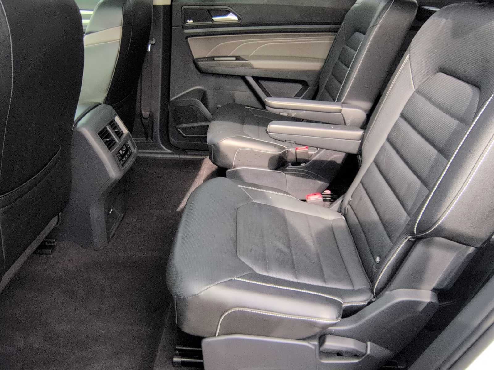 2022 Volkswagen Atlas 3.6L V6 SEL Premium R-Line