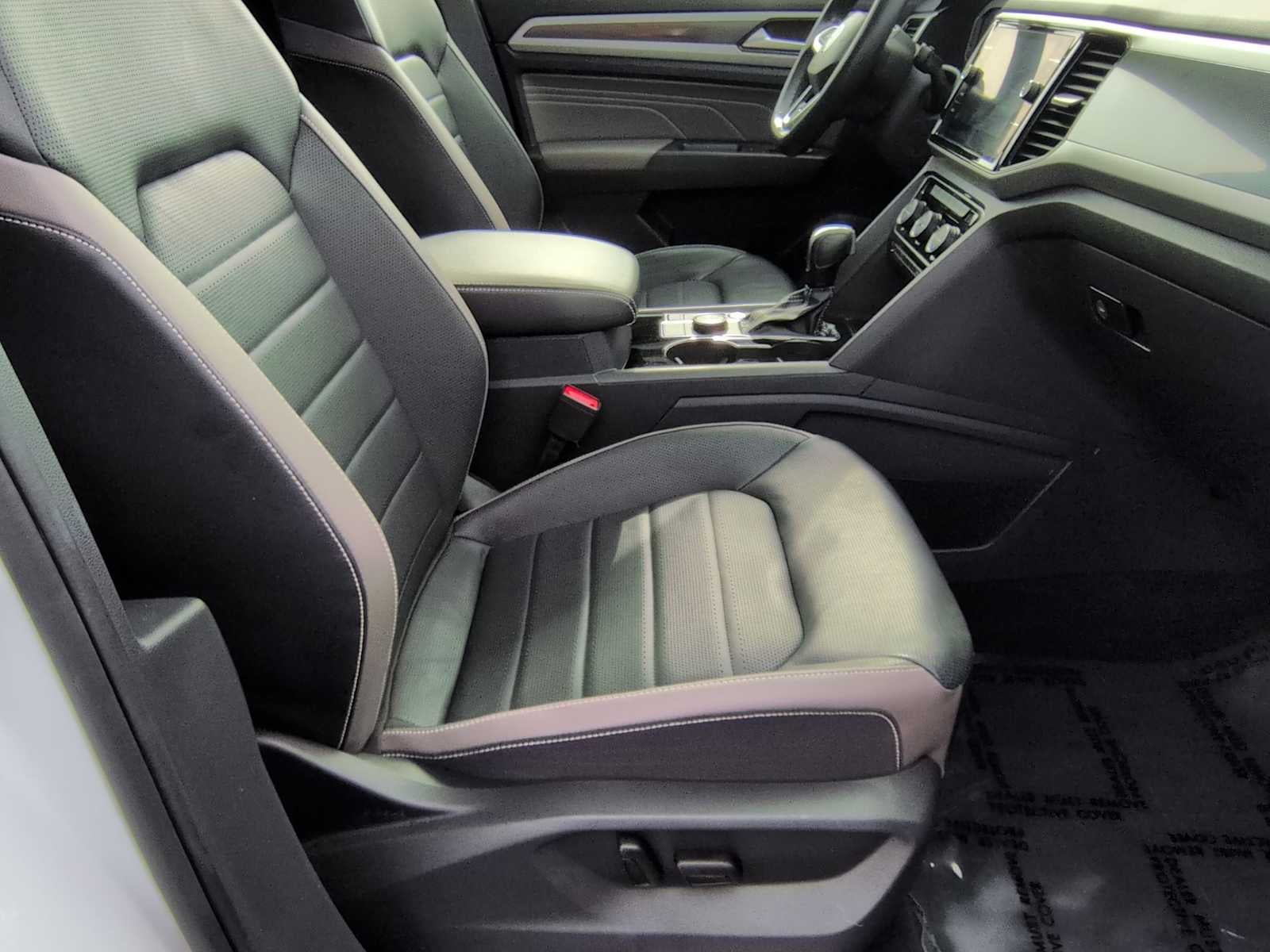 2022 Volkswagen Atlas 3.6L V6 SEL Premium R-Line