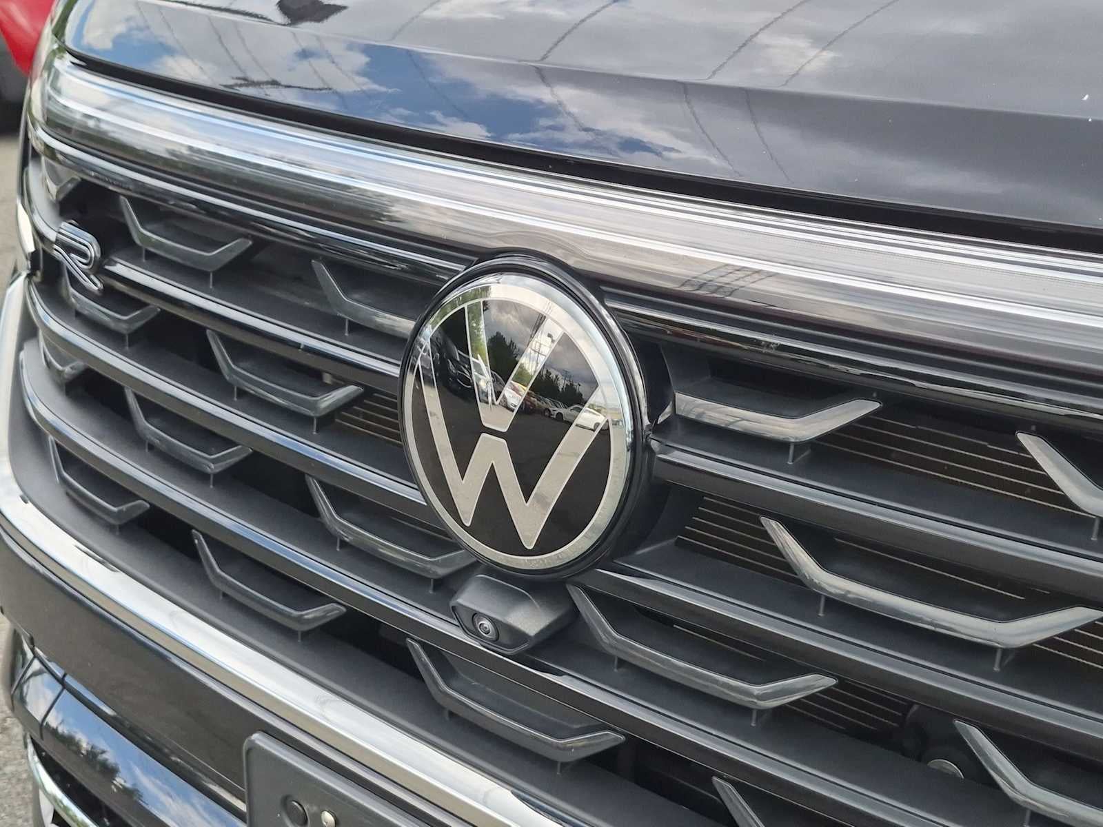 2024 Volkswagen Atlas 2.0T SEL Premium R-Line