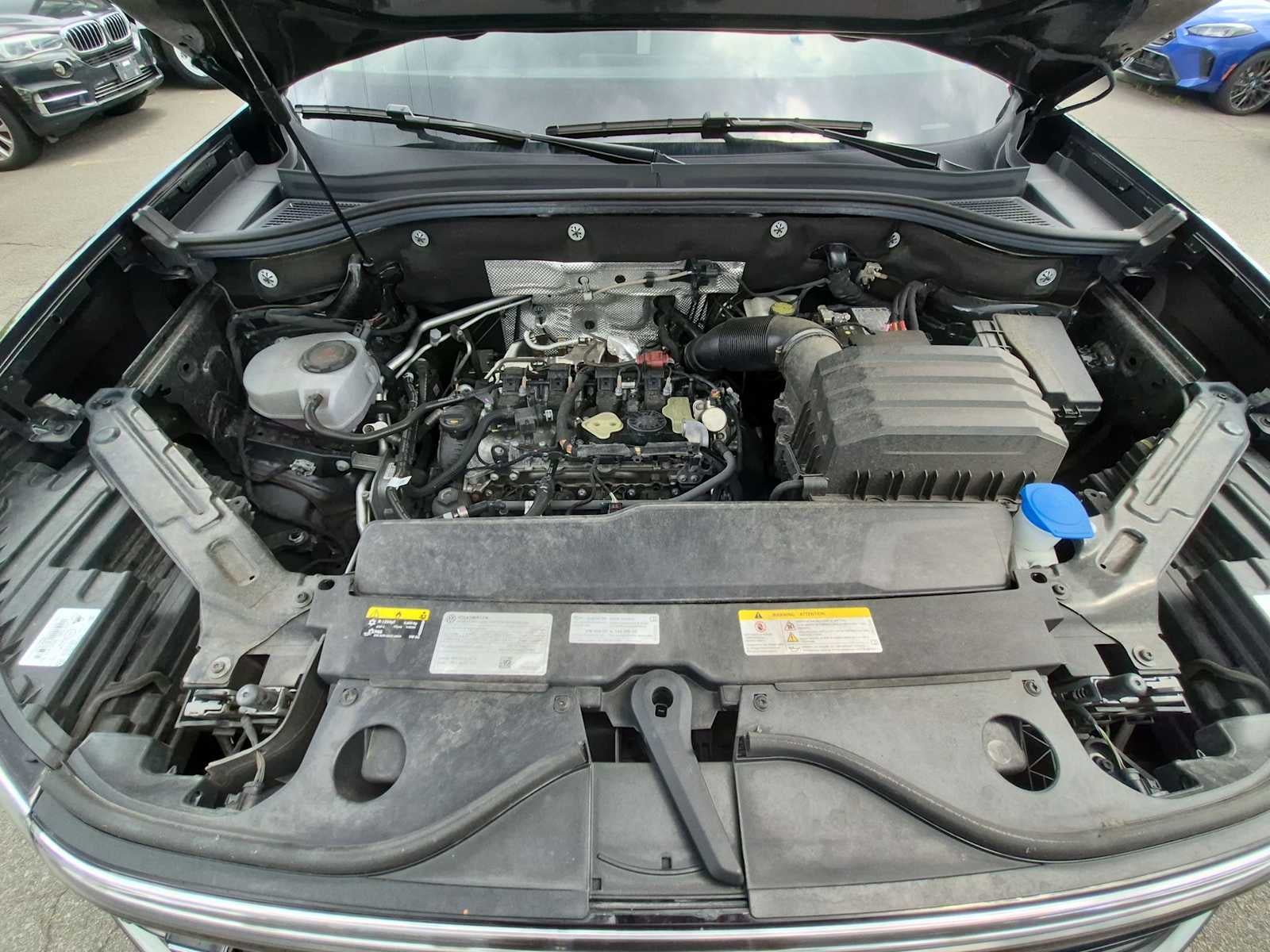 2024 Volkswagen Atlas 2.0T SEL Premium R-Line
