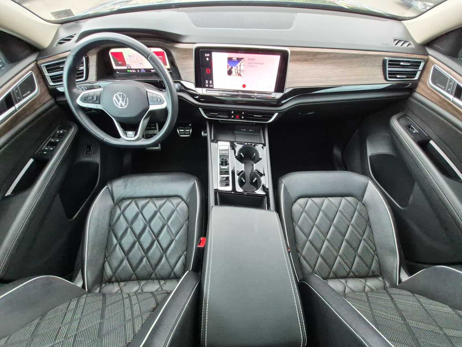 2024 Volkswagen Atlas 2.0T SEL Premium R-Line