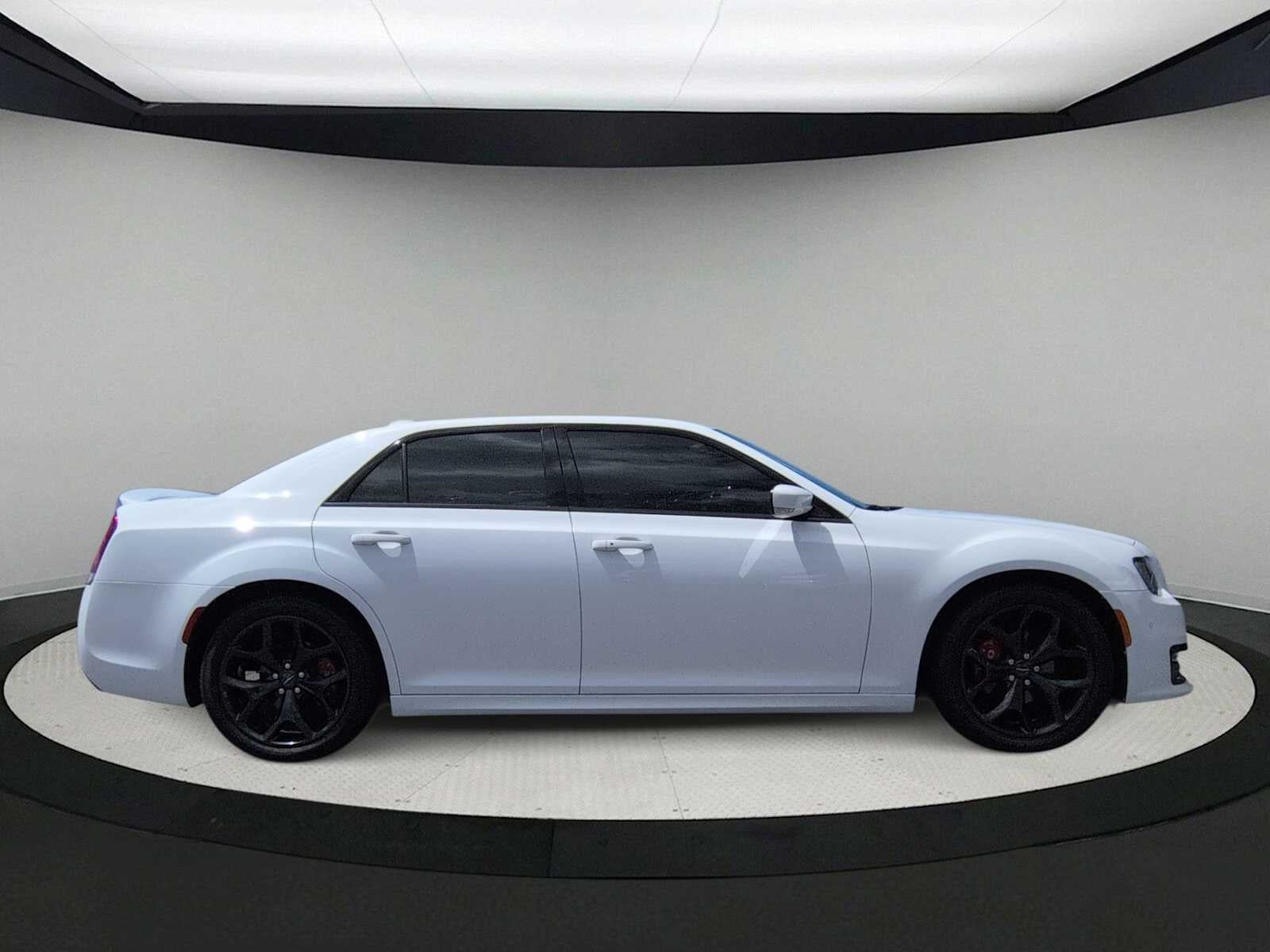 2021 Chrysler 300 300S