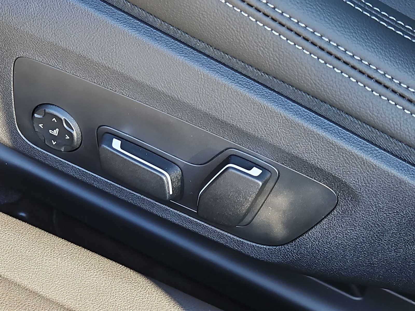 2026 BMW 230i 230i xDrive