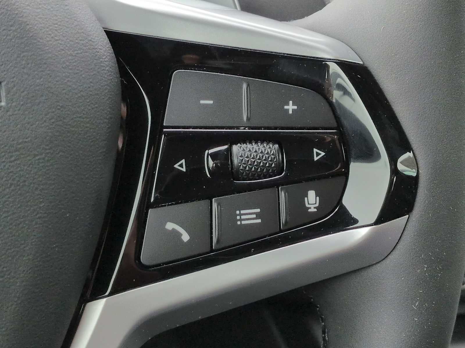 2026 BMW 230i 230i xDrive