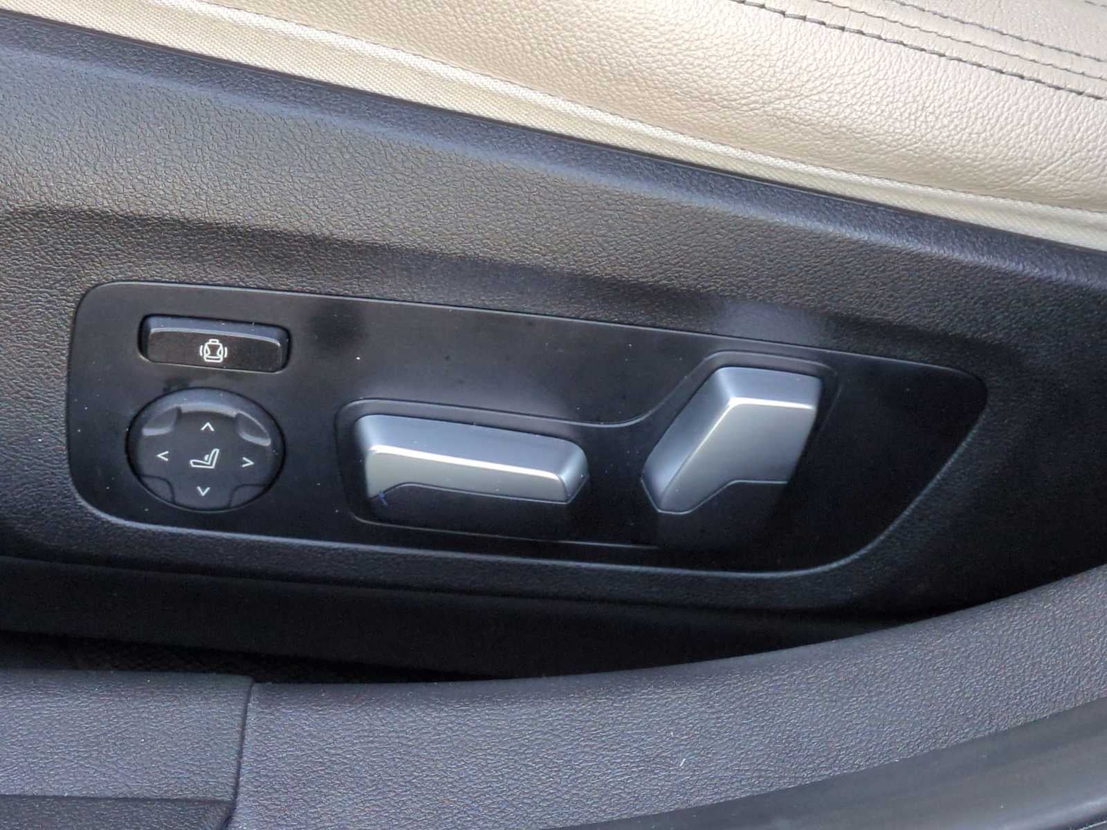 2022 BMW 330i xDrive 330i xDrive