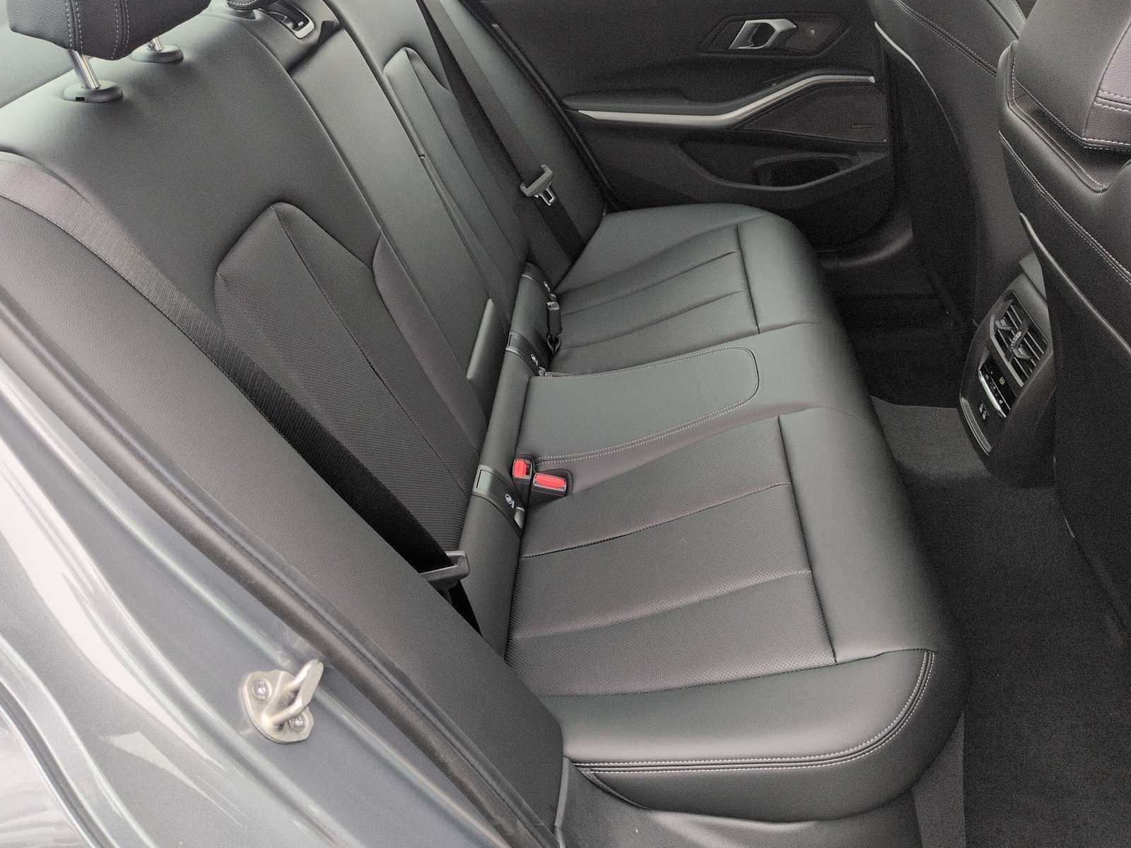 2026 BMW 330i 330i NA xDrive