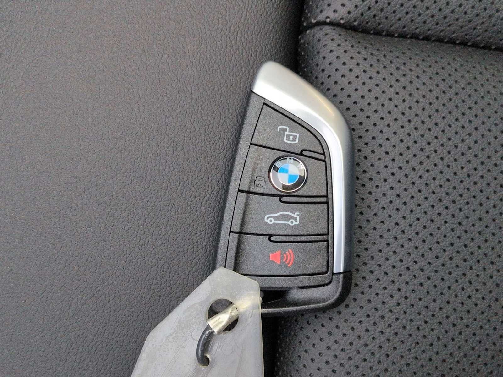 2026 BMW 3 Series 330i NA xDrive