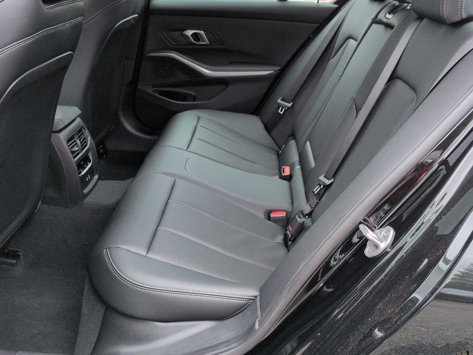 2026 BMW 3 Series 330i NA xDrive