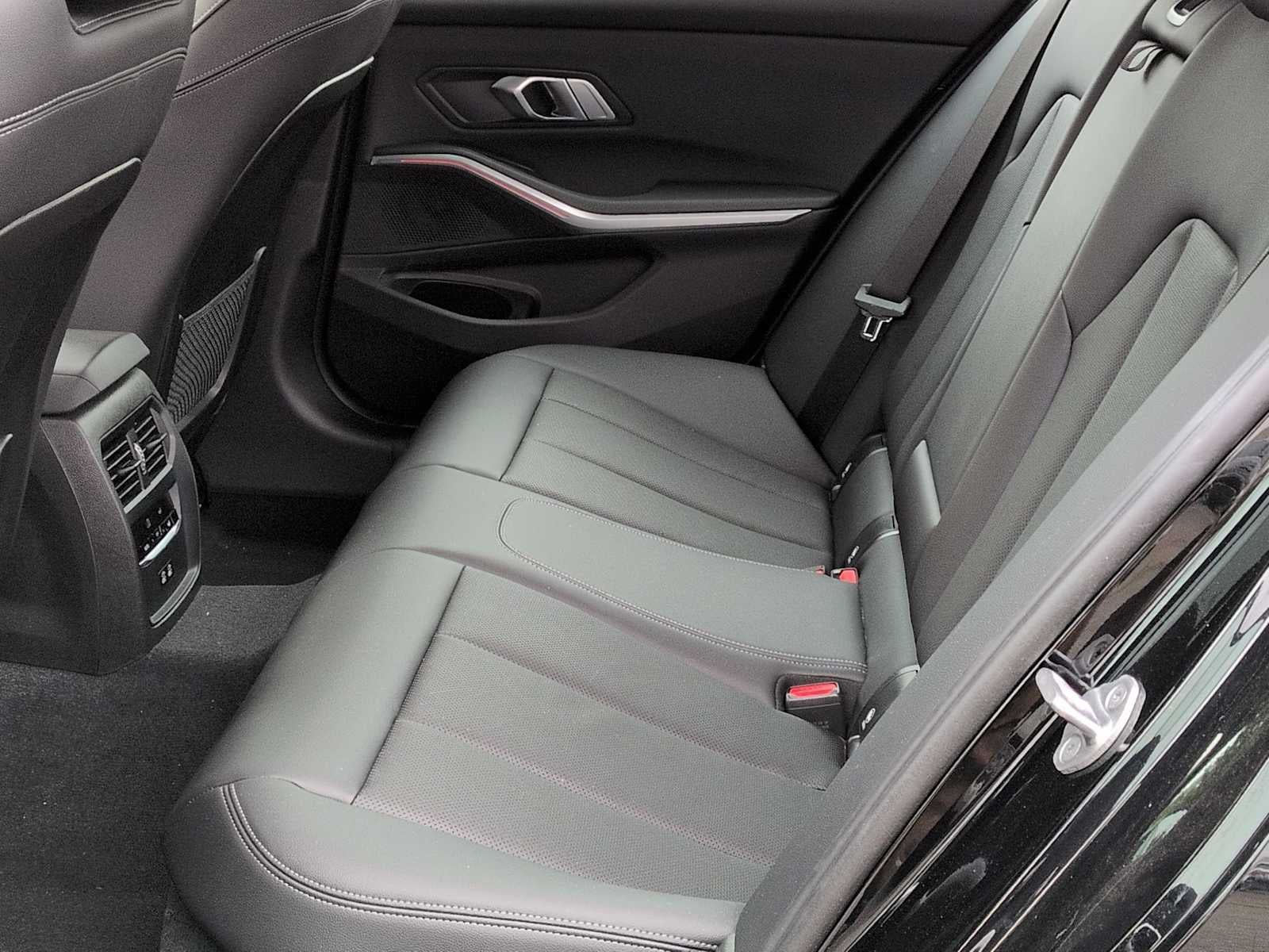 2023 BMW 330i xDrive 330i xDrive