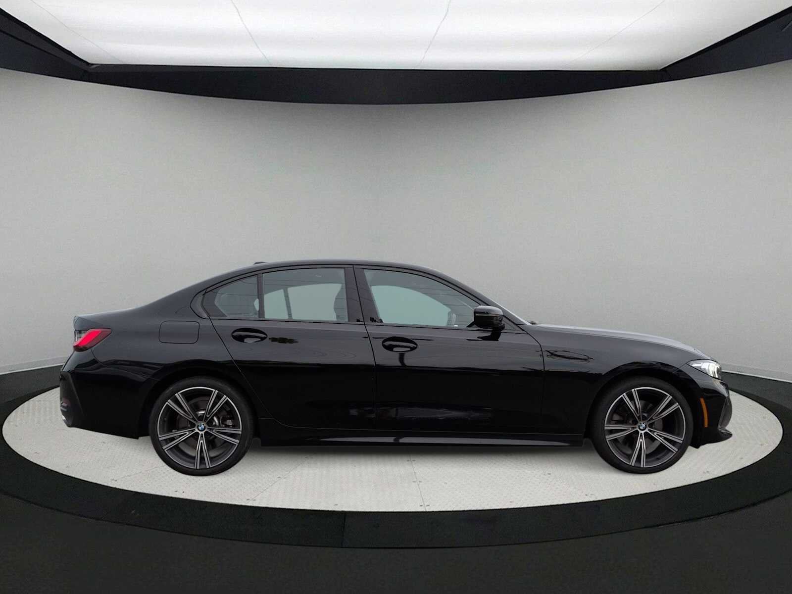 2023 BMW 330i xDrive 330i xDrive
