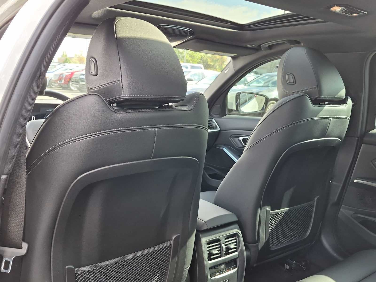2023 BMW 3 Series 330i xDrive