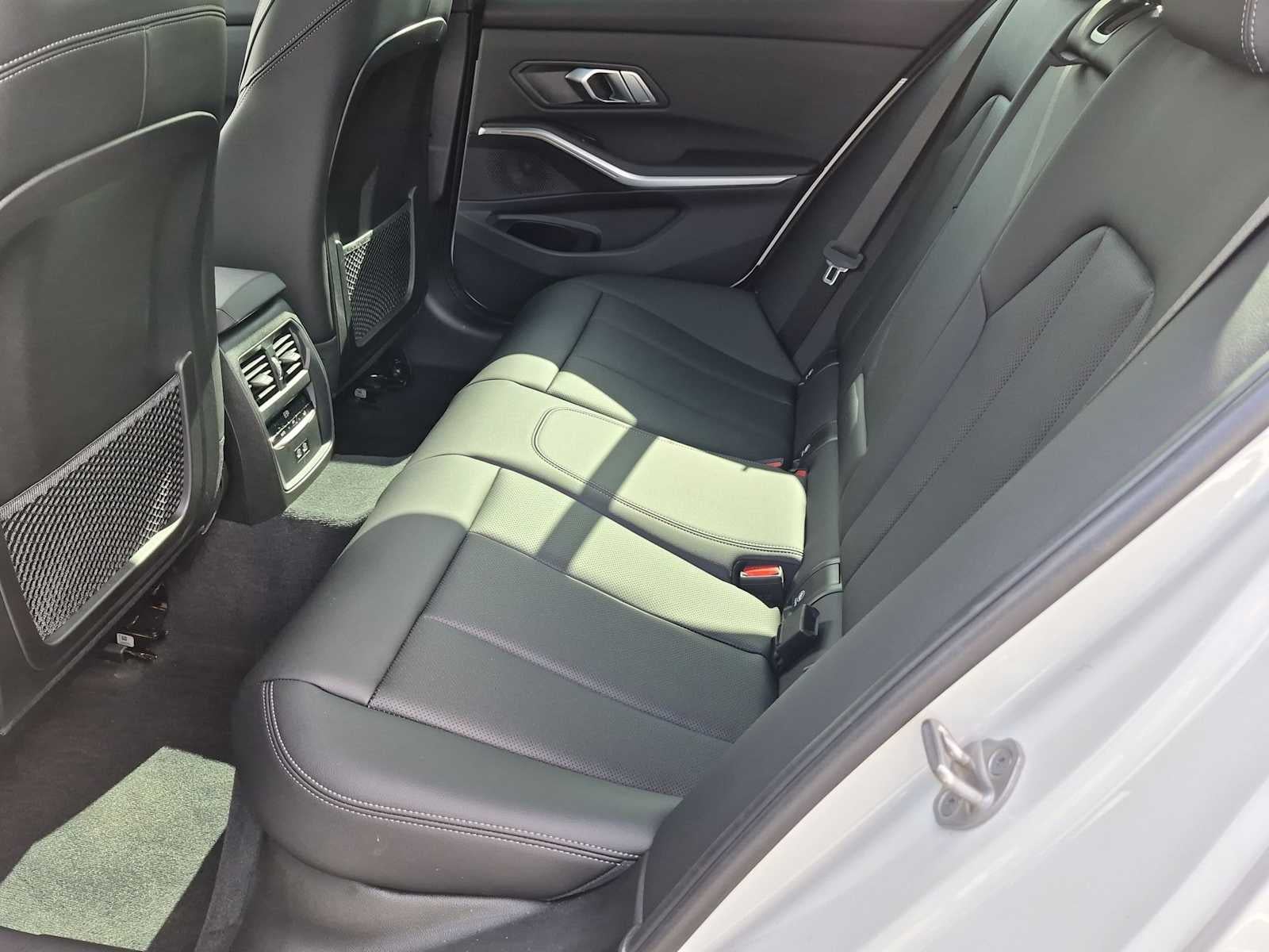 2023 BMW 3 Series 330i xDrive