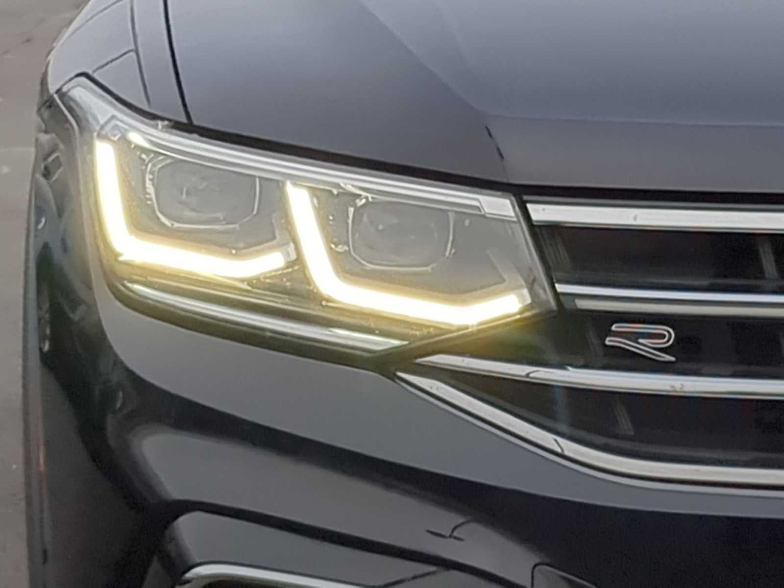 2024 Volkswagen Tiguan SEL R-Line